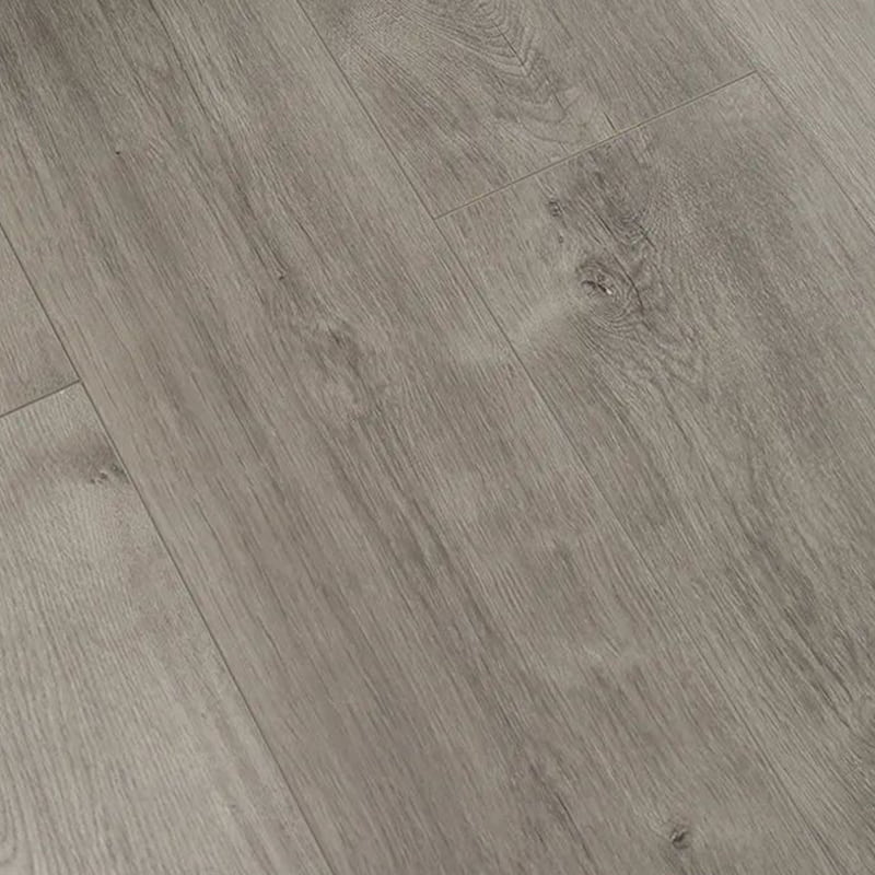Multi-Layer Light Brown Oak ลายนูน Matte Click Lock พื้นไม้เอ็นจิเนียร์